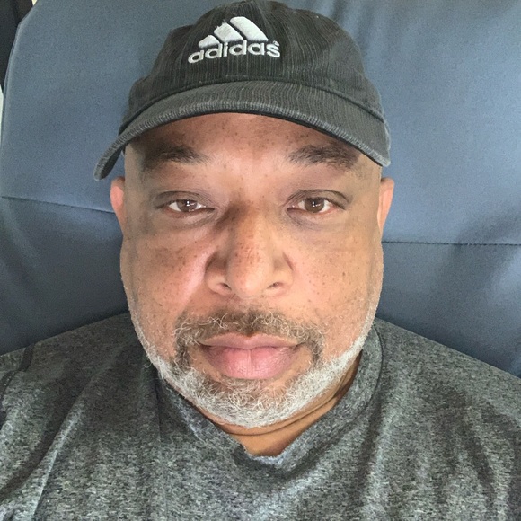 Meet your Posher, Andre - Picture 3 of 13